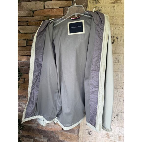 Tommy Hilfiger Mens Hooded Rain Jacket-Size Medium - Picture 6 of 10
